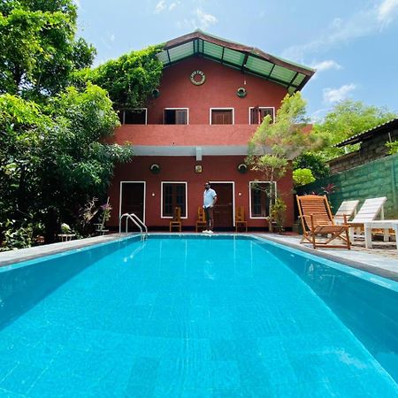 Hotel Hideaway Garage Дамбулла Екстер'єр фото
