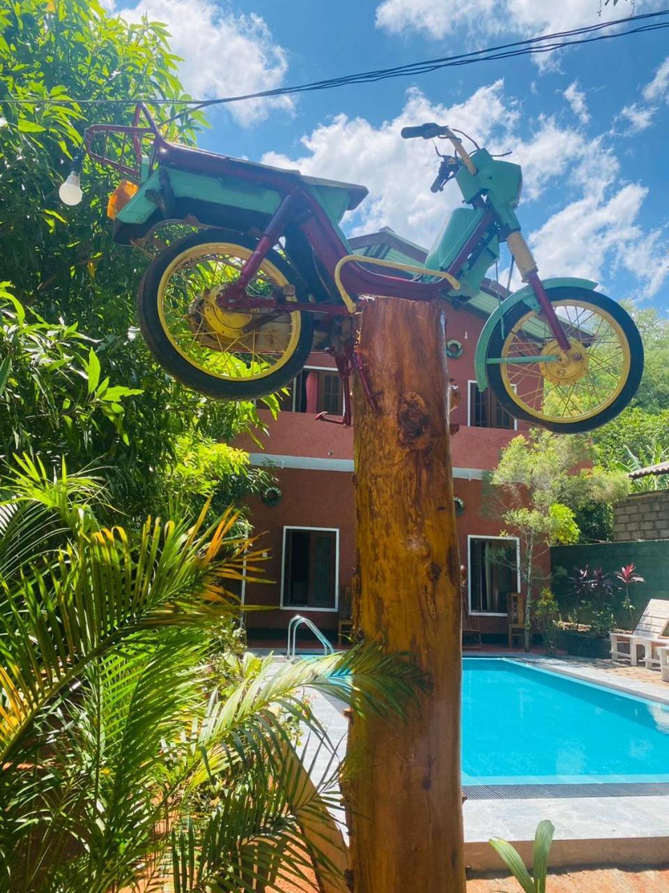Hotel Hideaway Garage Дамбулла Екстер'єр фото