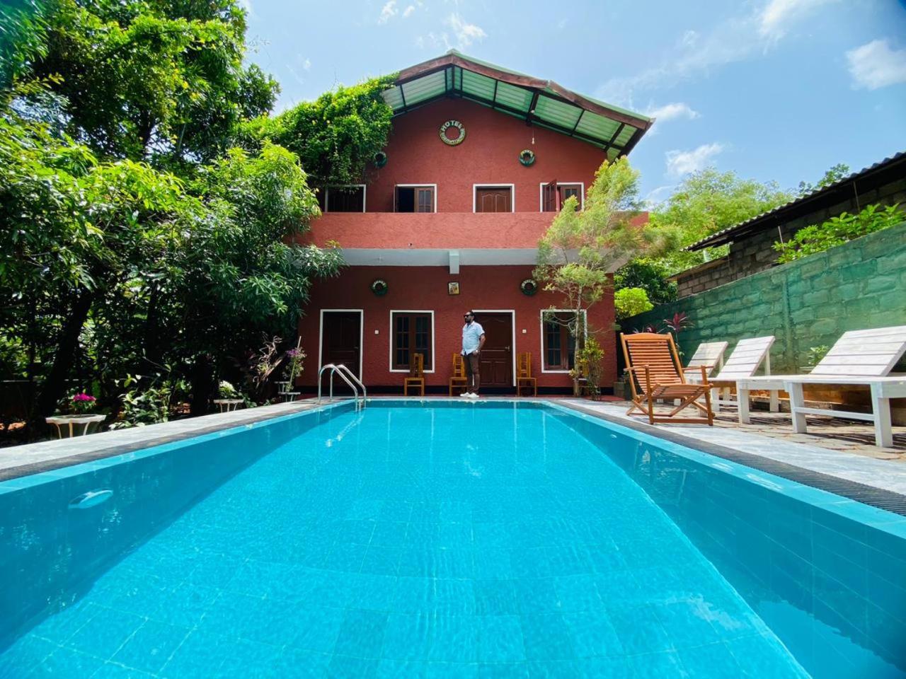 Hotel Hideaway Garage Дамбулла Екстер'єр фото